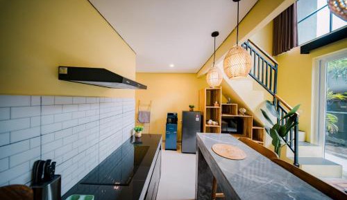 One-Bedroom Apartment with Pool View