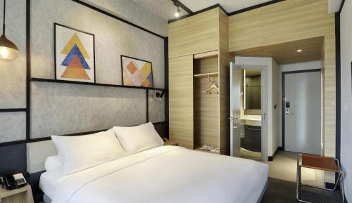 Standard King Room
