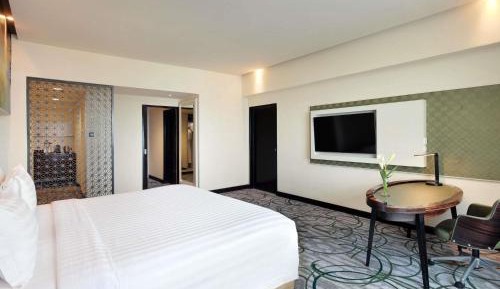 Junior King Suite