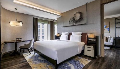 Pullman King Suite 