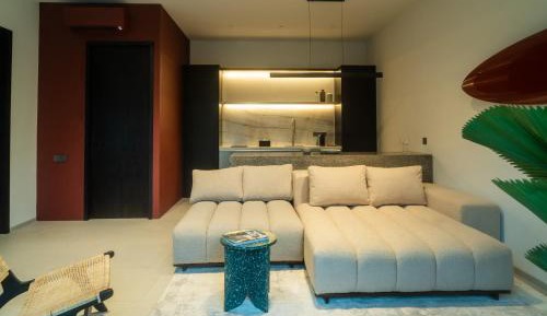 Desert Point Suite 