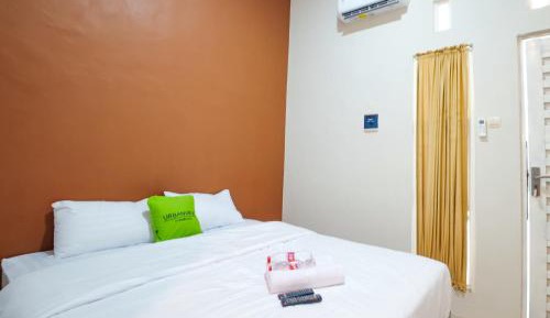 Room #1715546402