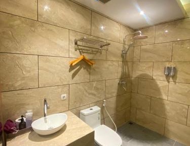 Deluxe Double Room (2 Adults + 1 Child)