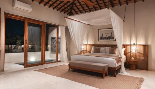 King Room with Spa Bath