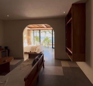 Suite with Mountain View