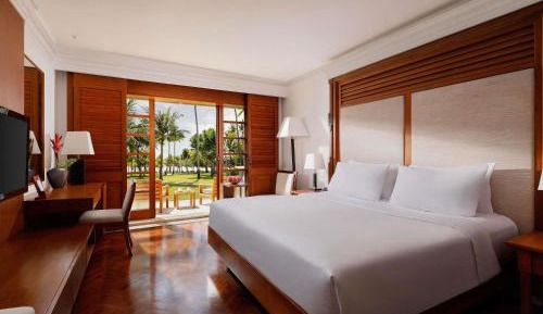 Premier King Room