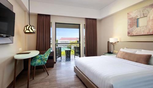 Deluxe Room with Balcony and Pool View