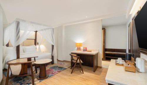 Deluxe Room + Free Early Check-in + Free Late Check-out + 15% F&B Discount + 15% Spa Discount
