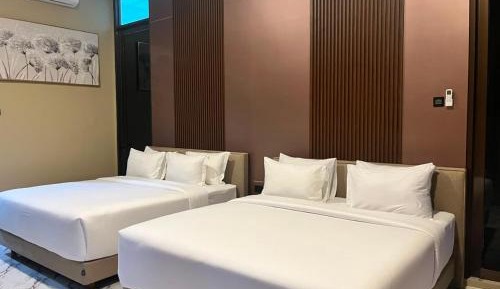 Deluxe Double or Twin Room