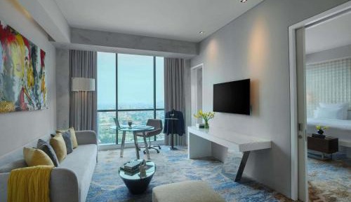Executive King Suite with Park View