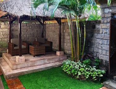 One-Bed Room Apartment with Garden