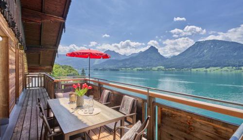 Apartment with Lake View