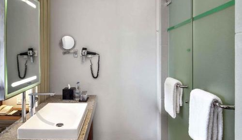 Classic Twin Heritage Room