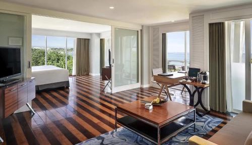 Deluxe Heritage Suite with Living Room and Free Benefit