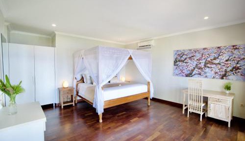 Deluxe Double Room with Balcony and Sea View