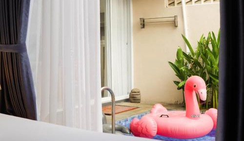 Suite with Pool View