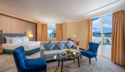 Executive Suite with Balcony