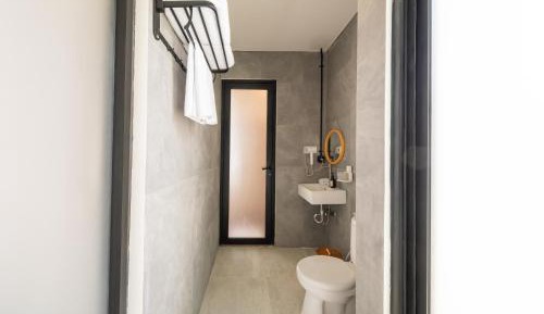 Superior One-Bedroom Apartment