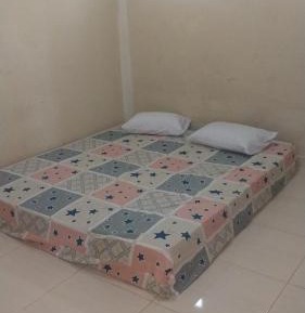 Deluxe Double Room (2 Adults + 1 Child)