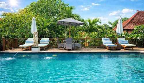 Deluxe Bungalow with Garden View