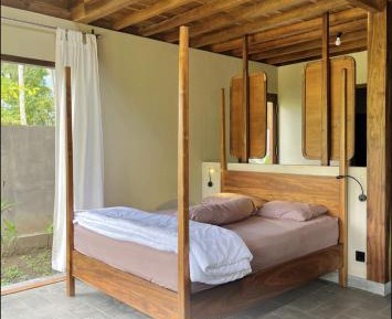 Deluxe Double Room (2 Adults + 1 Child)