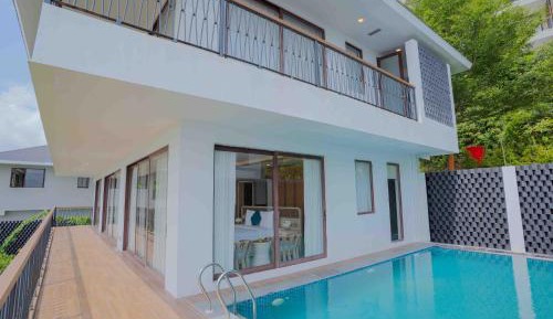 Three Bedroom Villa with Pool