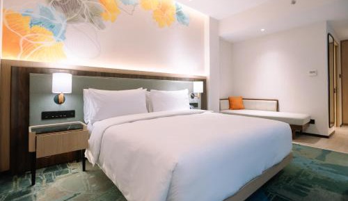 Standard King Room with Terrace Access