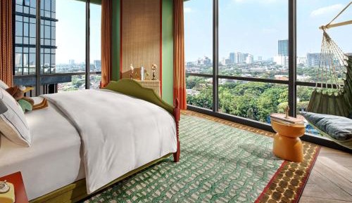 King Room with Giga King Bed