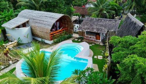 Junior Suite with Pool View
