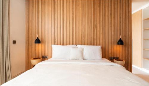 Deluxe Room 2
