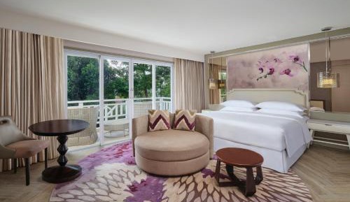 Tower King Room