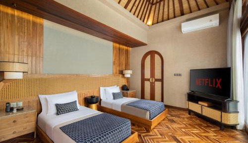 Two Bedroom Villa with Private Pool & Jacuzzi