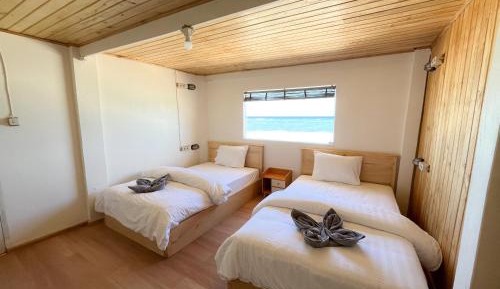 Twin Room with Sea View