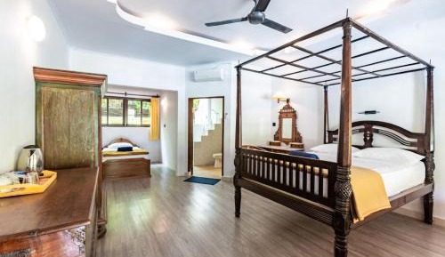 Deluxe Family Room