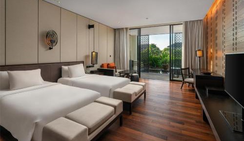 Deluxe Room with Garden View