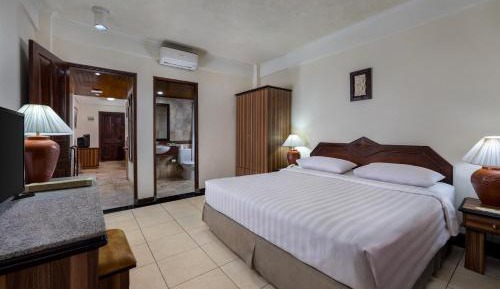 One-Bedroom Apartment with Terrace