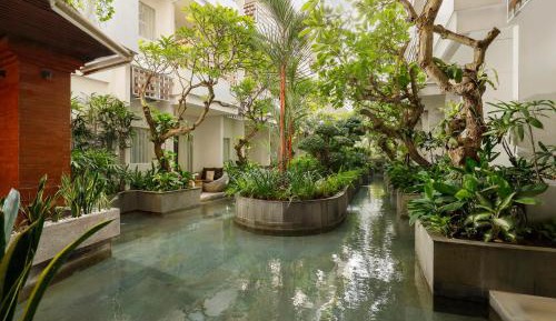 Deluxe Double or Twin Room with Lagoon View