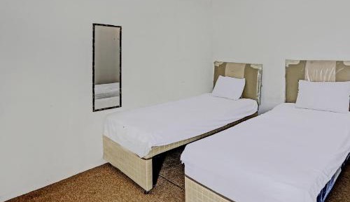 Small Twin Room