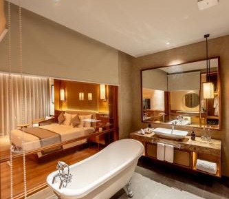 Suite with Jungle View and Free Benefit 