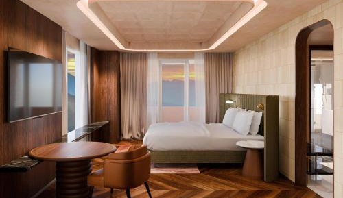 Privilege King Suite