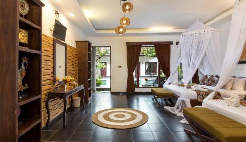 Deluxe Family Room with Two King Beds