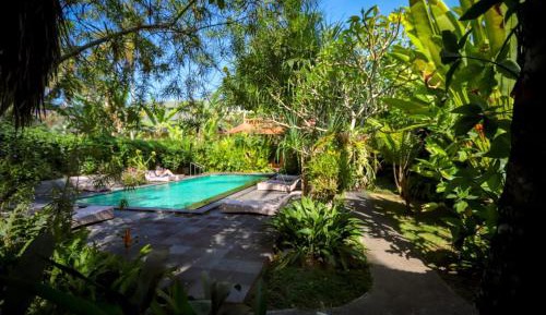 One-Bedroom Bungalow