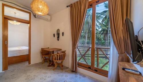 Apartment with Garden View