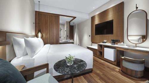 Standard Room with 20% Disc F&B Excl. Alcohol and In Room Dining (T&C Apply)