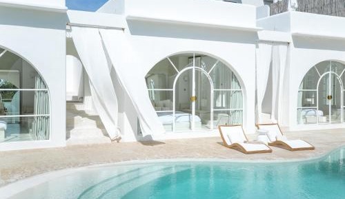 Poolside Suite Room 2