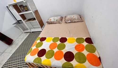 Standard Double Room with Shared Bathroom