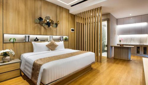 Suite with Balcony