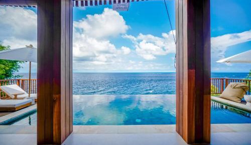 Villa with Sea View