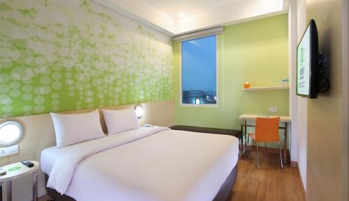Zest Queen Room