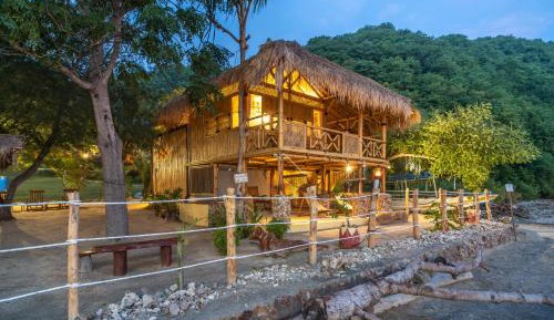 Villa - Beach Front
